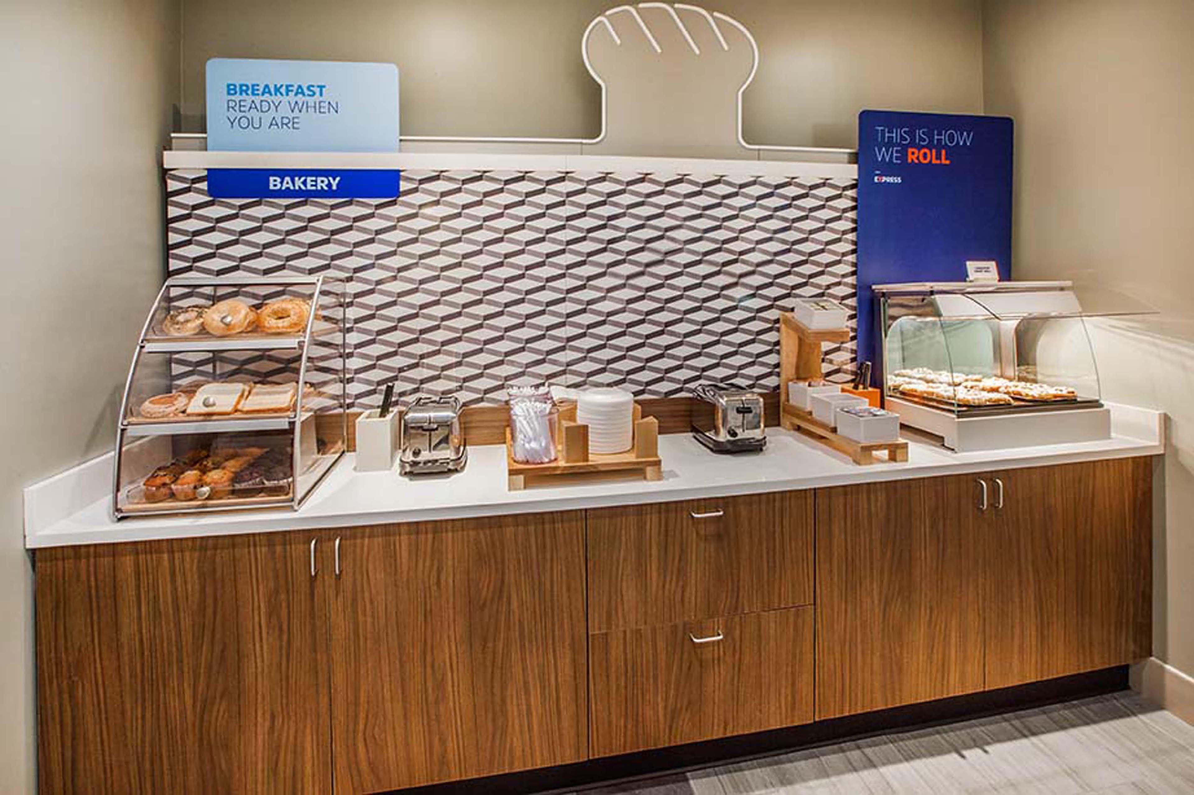 Holiday Inn Express & Suites Evansville North By Ihg Warrenton Экстерьер фото