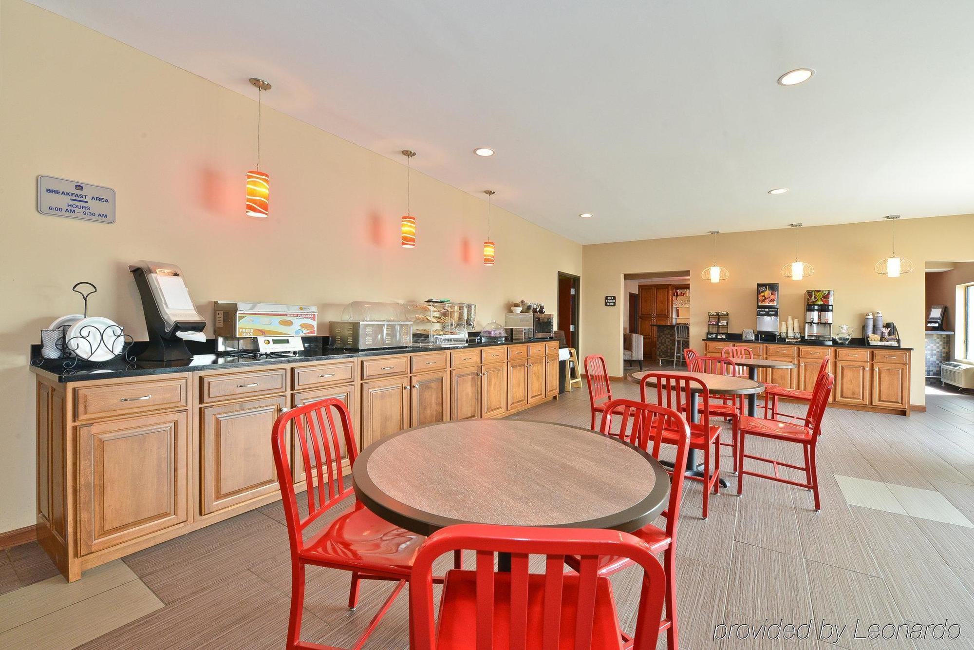 Holiday Inn Express & Suites Evansville North By Ihg Warrenton Экстерьер фото