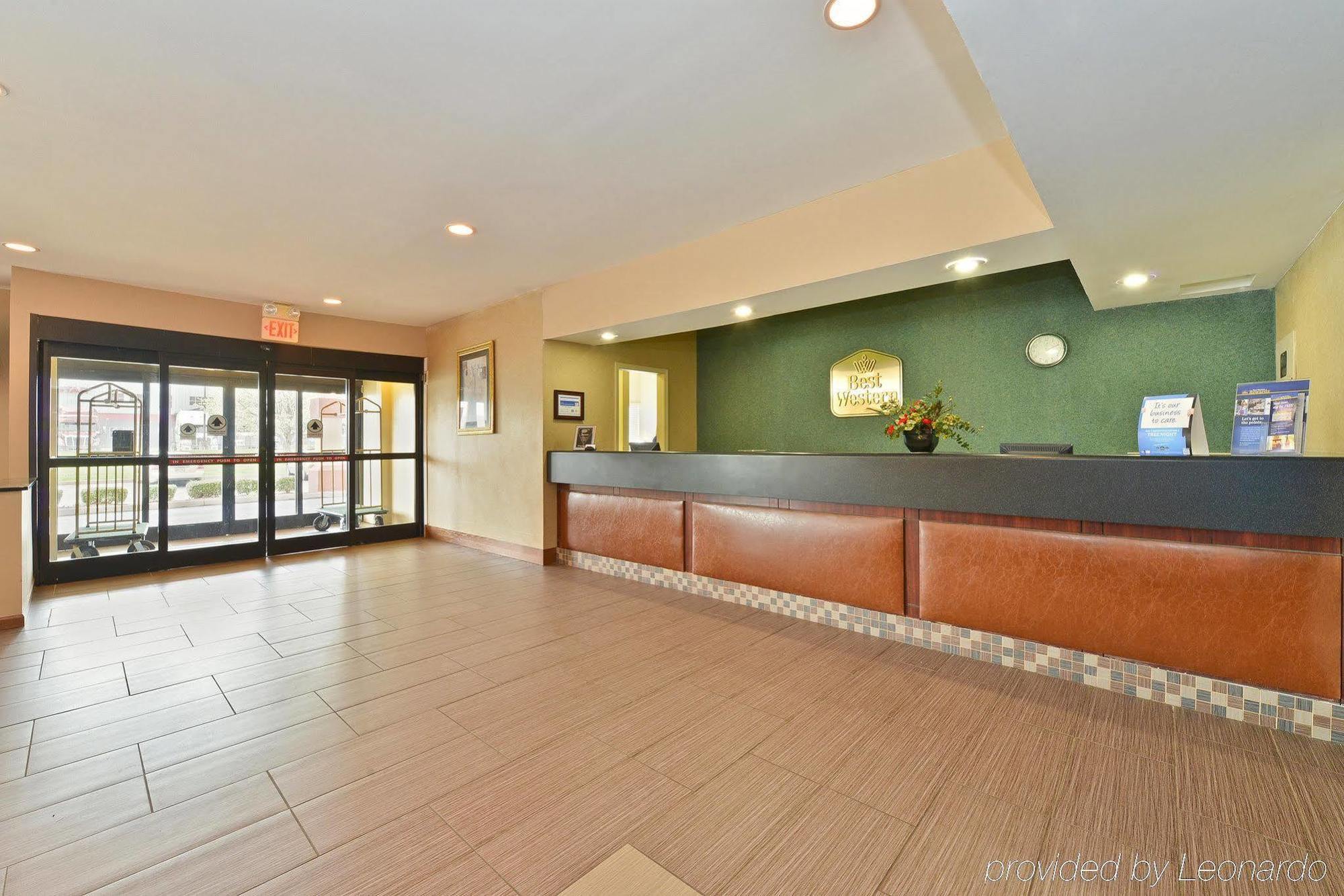 Holiday Inn Express & Suites Evansville North By Ihg Warrenton Экстерьер фото