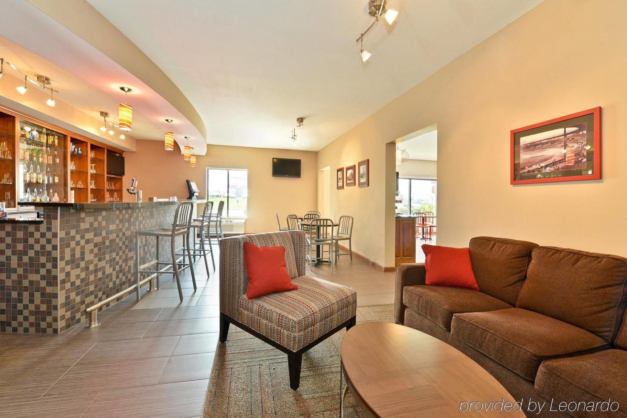 Holiday Inn Express & Suites Evansville North By Ihg Warrenton Экстерьер фото