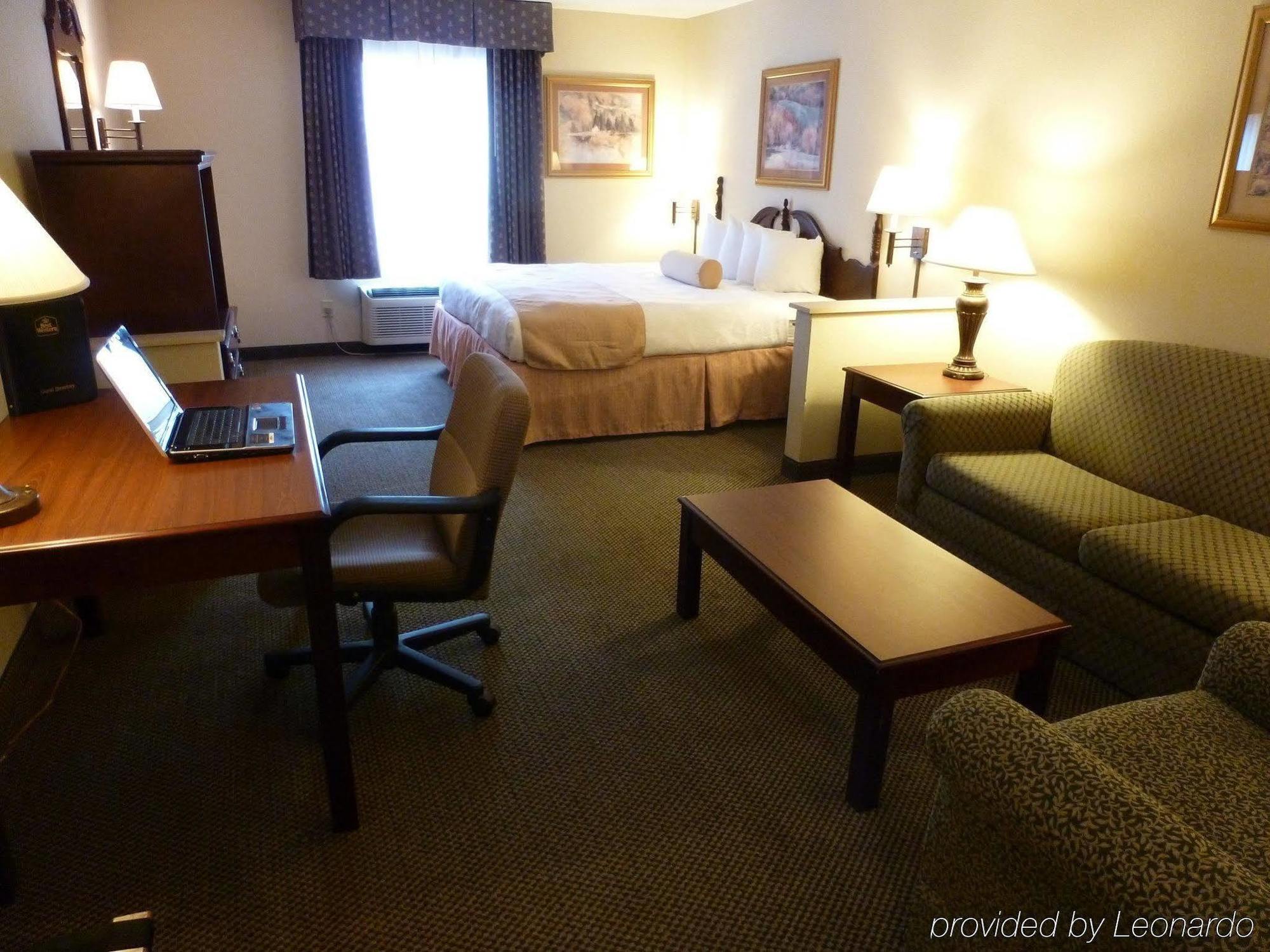 Holiday Inn Express & Suites Evansville North By Ihg Warrenton Номер фото