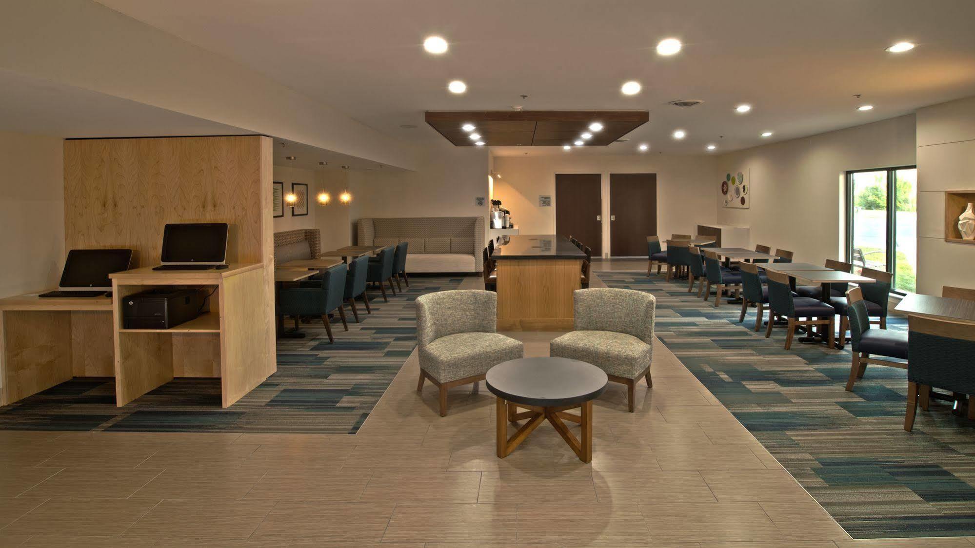 Holiday Inn Express & Suites Evansville North By Ihg Warrenton Экстерьер фото